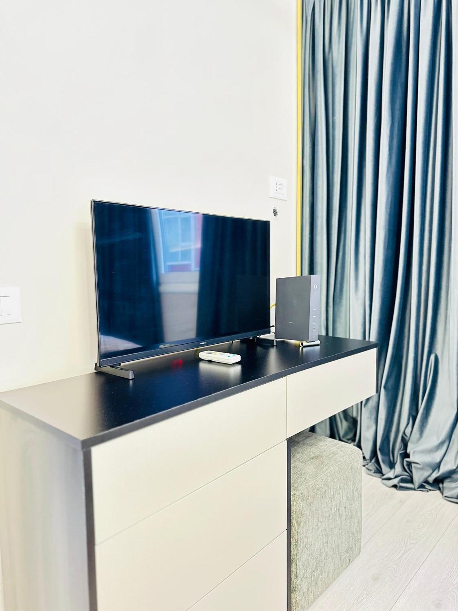 Luxurious Central Stay - Self Check-In Tirana Kültér fotó